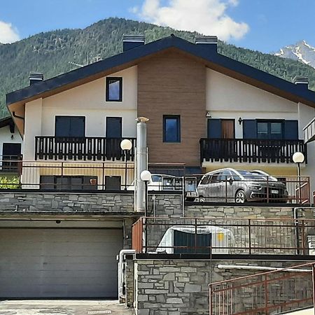 Le Chat Riant Fenis Exterior foto